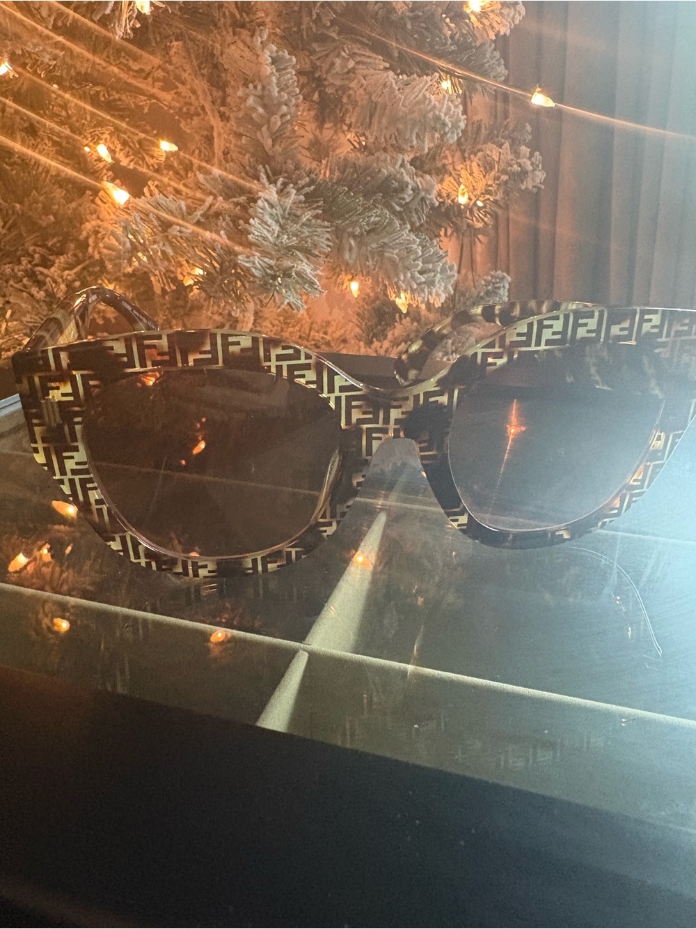 Fendi Zucca  Tortoiseshell Cat-Eye Sunglasses - Brown - Picture 3 of 9